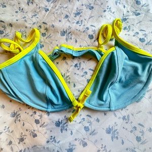 Vintage Bikini Top 80’s Vibes